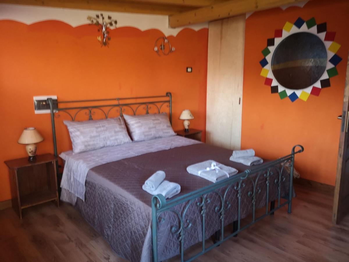 מונטרוני די לצ'ה Villa Girasole חדר תמונה
