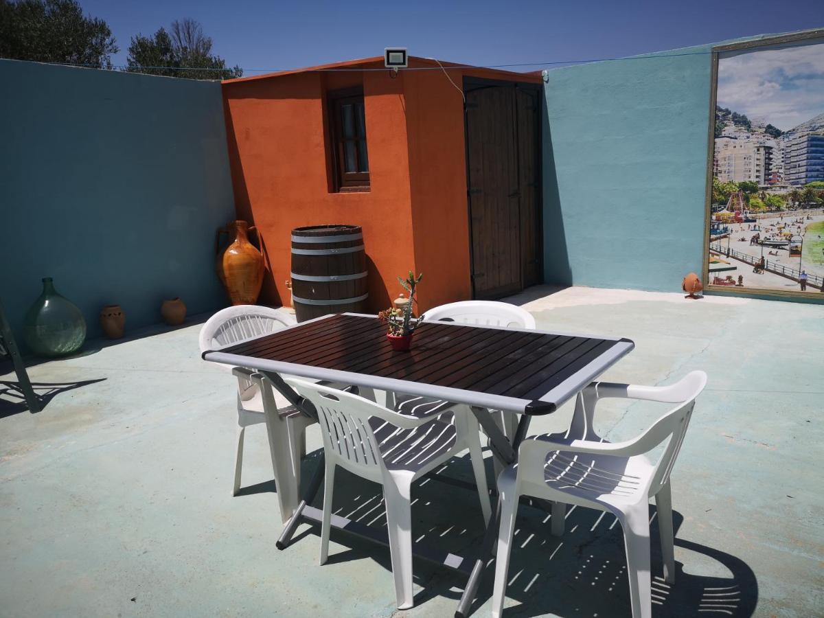 מונטרוני די לצ'ה Villa Girasole מראה חיצוני תמונה