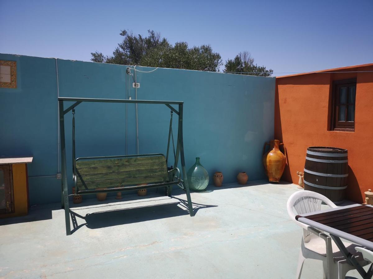 מונטרוני די לצ'ה Villa Girasole מראה חיצוני תמונה